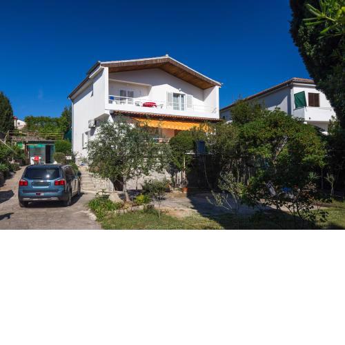 Apartments with a parking space Krk - 15331