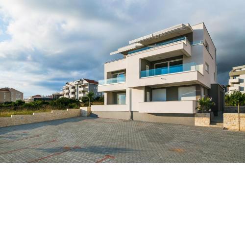 Apartments with a parking space Novalja, Pag - 11775