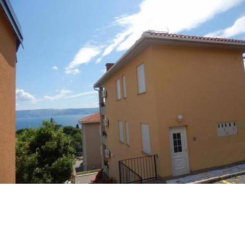 Apartments with a parking space Novi Vinodolski - 12790