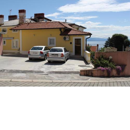 Apartments with a parking space Opatija - 7844