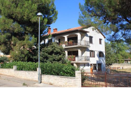 Apartments with a parking space Porec - 7042