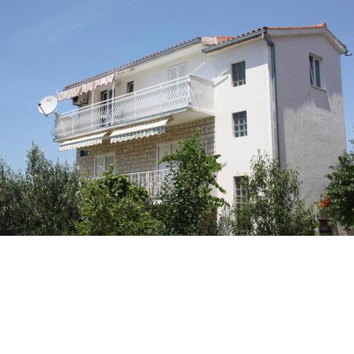 Apartments with a parking space Rogoznica - 4865