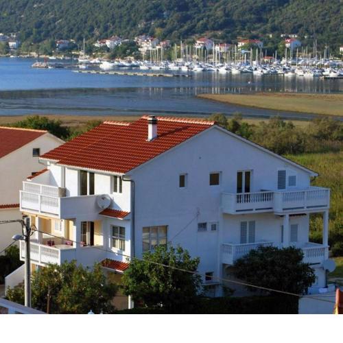 Apartments with a parking space Supetarska Draga - Donja, Rab - 14169
