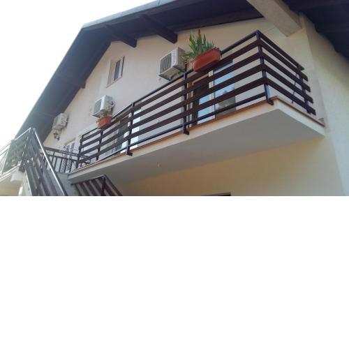 Apartments with a parking space Trogir - 11782