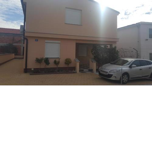 Apartments with a parking space Vir - 14389