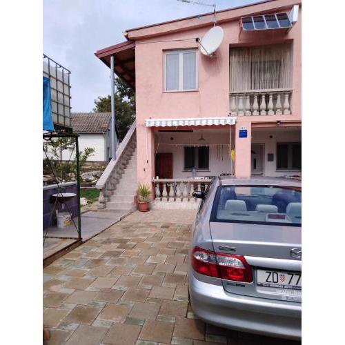 Apartments with a parking space Vir - Lozice, Vir - 16929
