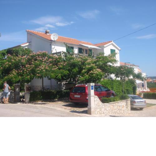 Apartments with a parking space Vodice - 17155