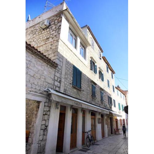Apartments with WiFi Omis - 9460