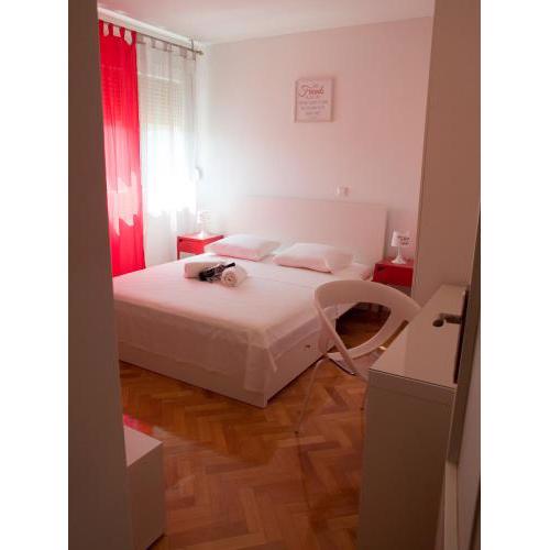 Apartments Zvone