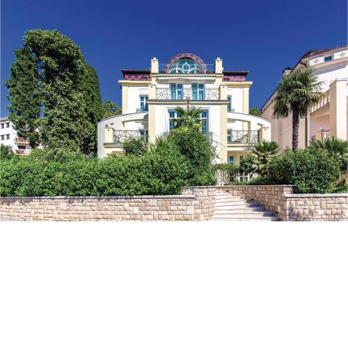 Awesome Apartment In Crikvenica With Wifi