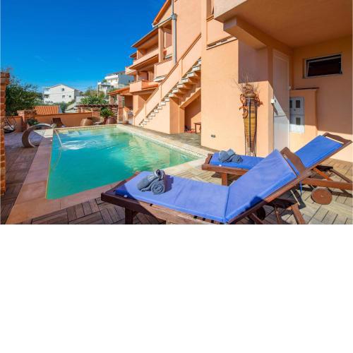 Awesome Apartment In Kampor With Wifi