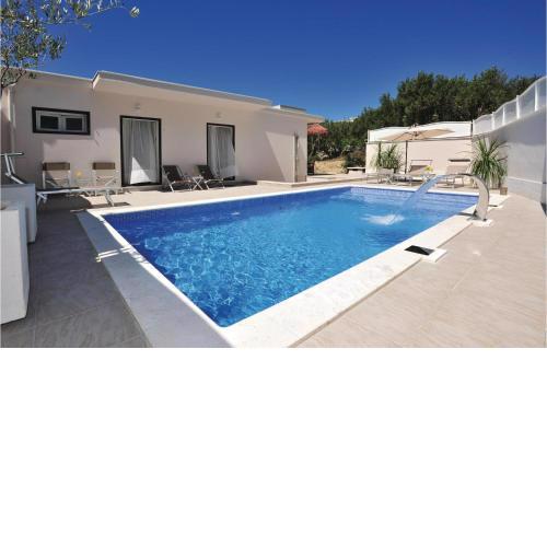 Awesome Home In Makarska
