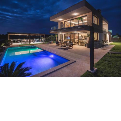 Awesome Home In Medulin With House Sea View