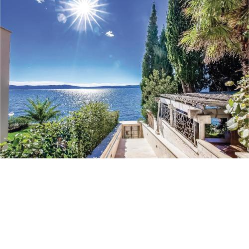 Beautiful Apartment In Crikvenica
