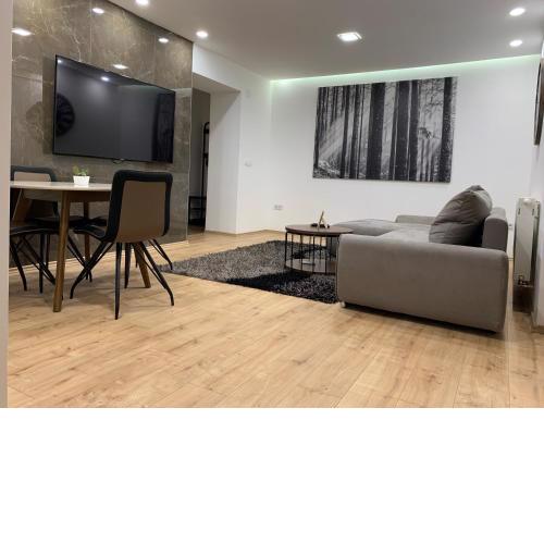 BLACK APARTMENT by ALEX RAFAEL