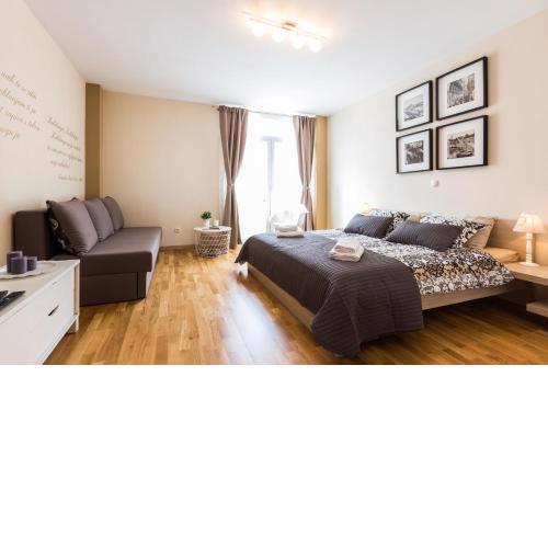 Calle Larga 14 apartment in old town
