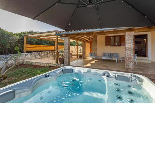 Casa Vala Romana with Jacuzzi and Big Garden