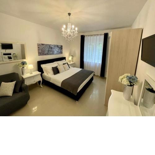 Central Square Guest House