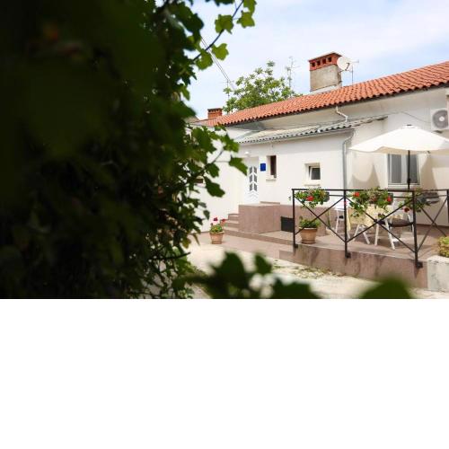 Charming apartment in town center