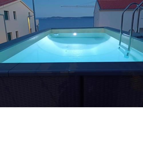 Comfortable Holiday Home in Okrug Gornji