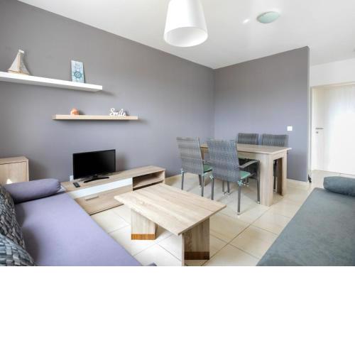 Contemporary Apartment in Novalja with Barbecue