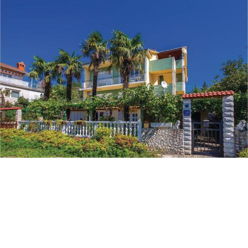 Cozy Apartment In Crikvenica With Wifi