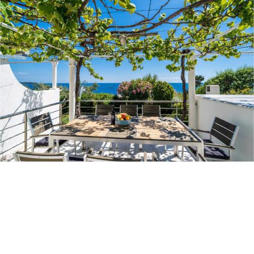 Cozy Apartment In Dubrovnik With House Sea View