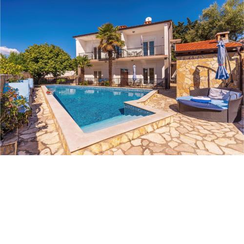 Cozy Apartment In Krk With Wifi