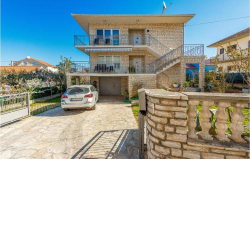 Cozy Apartment In Zadar With House Sea View