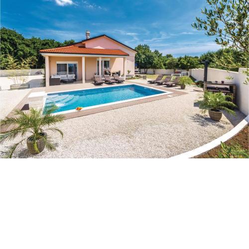 Cozy Home In Pula With Outdoor Swimming Pool