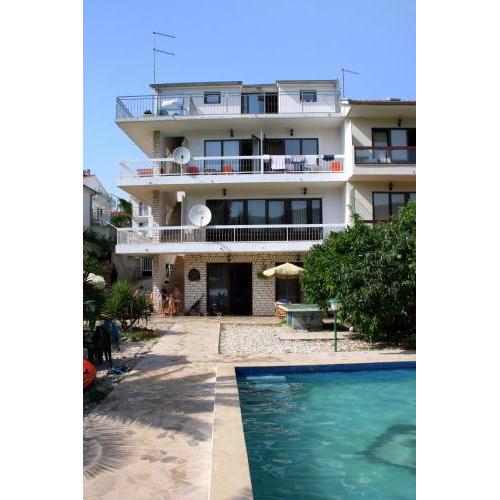 Family friendly apartments with a swimming pool Stari Grad, Hvar - 583