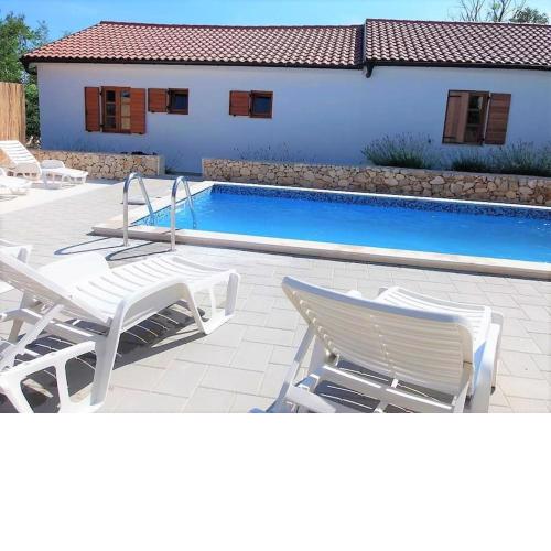 Family friendly apartments with a swimming pool Vir - Lozice, Vir - 13569