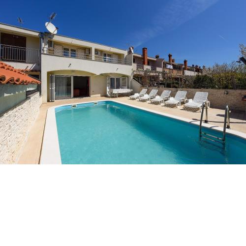 Family friendly apartments with a swimming pool Zadar - Diklo, Zadar - 16493