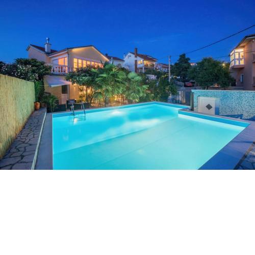 Family friendly house with a swimming pool Novi Vinodolski - 19969