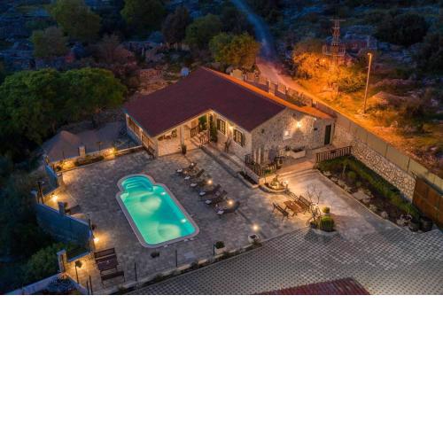 Family friendly house with a swimming pool Stupin Celine, Rogoznica - 18194