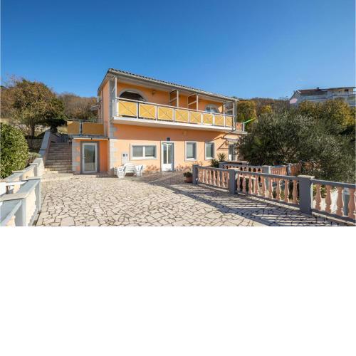 Gorgeous Home In Klenovica With Wifi
