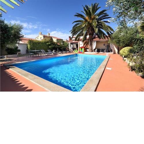 Gorgeous Home In Pula With Private Swimming Pool, Can Be Inside Or Outside
