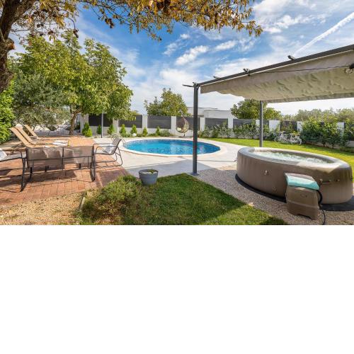 Gorgeous Home In Vodnjan