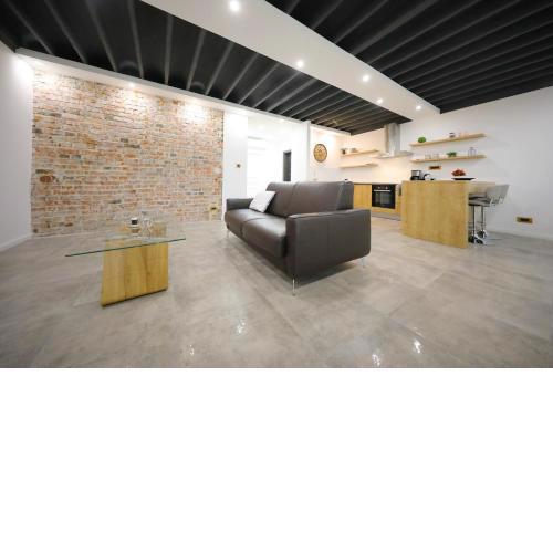 Harbour Apartment sea view