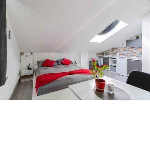 Hill apartman - MAKSIMIR Rebro