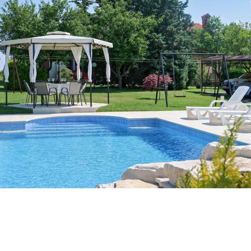 Holiday Home Andrea by Interhome