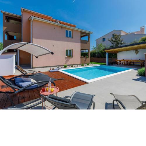 Holiday Home House Eric&Paolo by Interhome