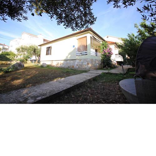 Holiday home Katina