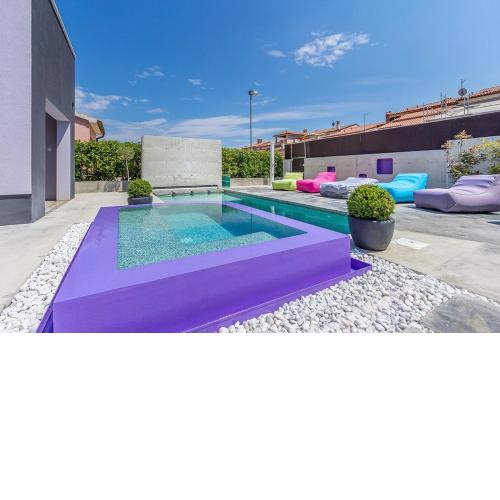 Holiday Home Moderna