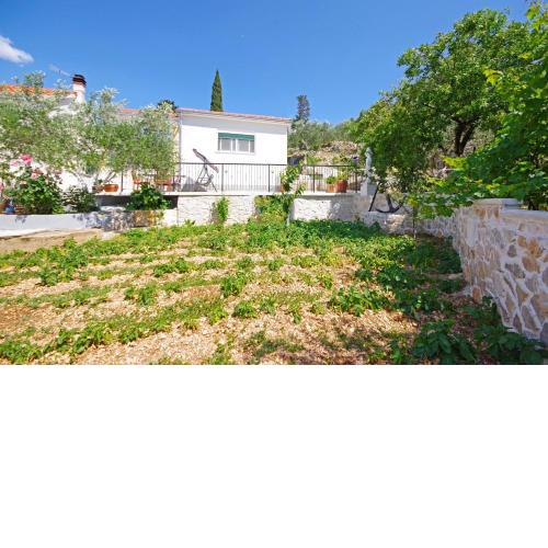 Holiday house with WiFi Trogir - 15319