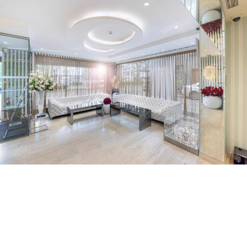 Hotel 9