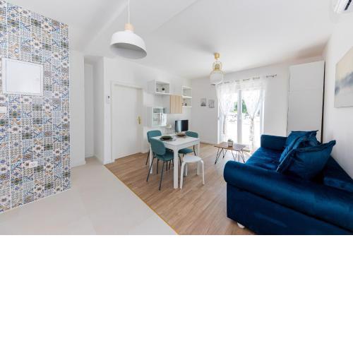 House Niko M with 6 apartments and free parking on site