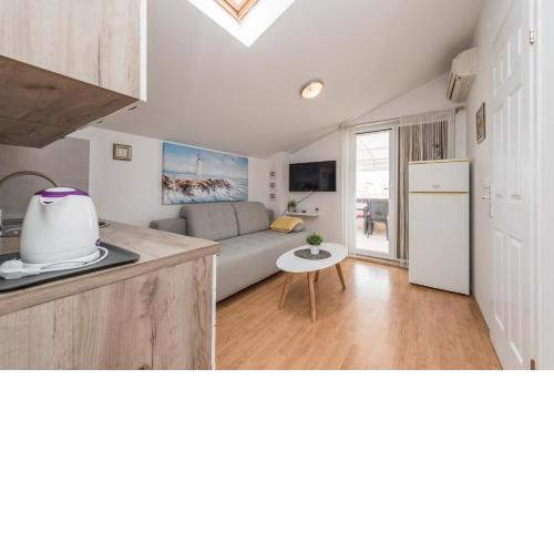 Ilia sea view apartment