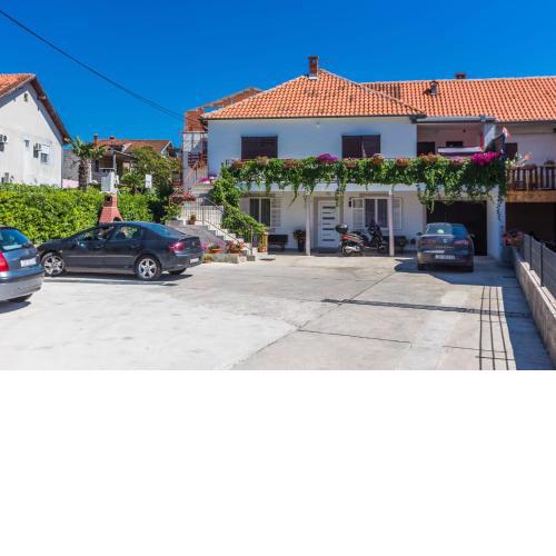 Kelava Rooms