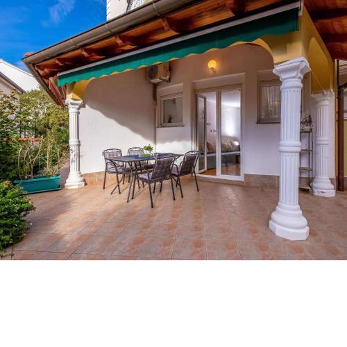 Lovely apartment in Crikvenica with roofed terrace